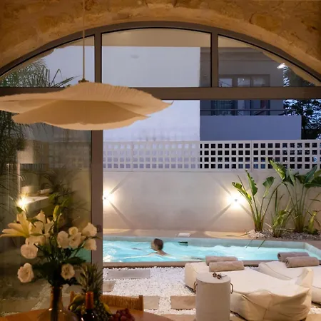 Once Upon A חאניה